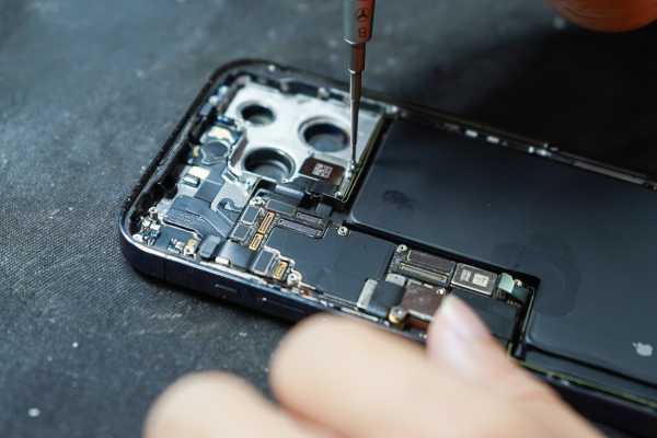 Sửa lỗi WiFi iPhone 14